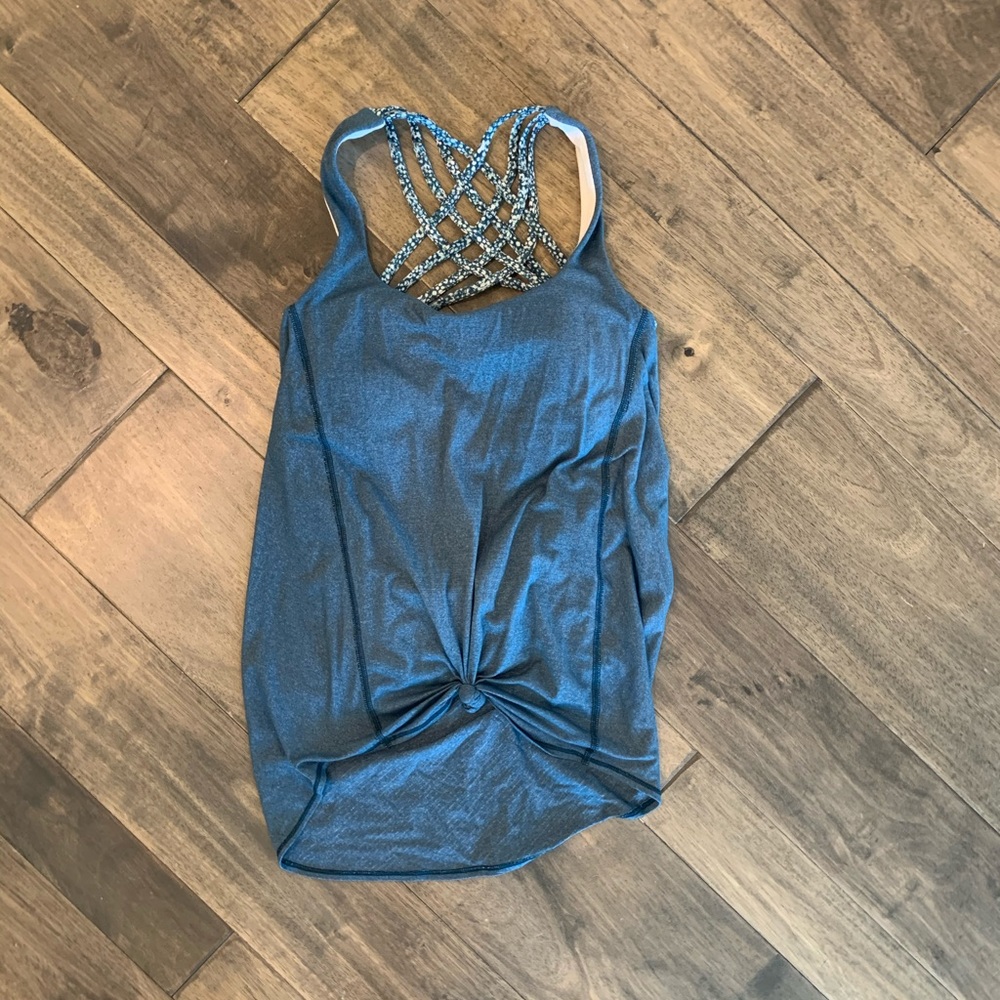 Lululemon built in bra shirt